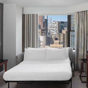 Deluxe King Guest Room
